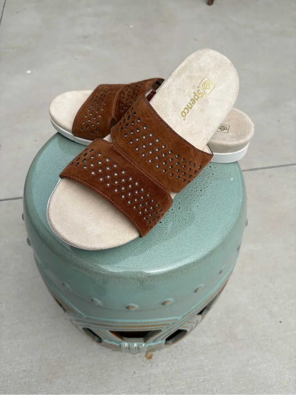 Leather Spenco Women's Brown Slide Sandals with Stud Accents size 10